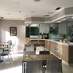 Crunia I Hotel