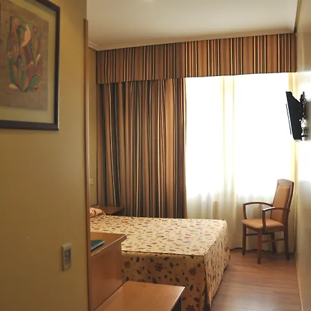 Crunia I 호텔 4*
