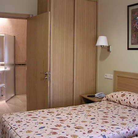 Crunia I Hotel 4*