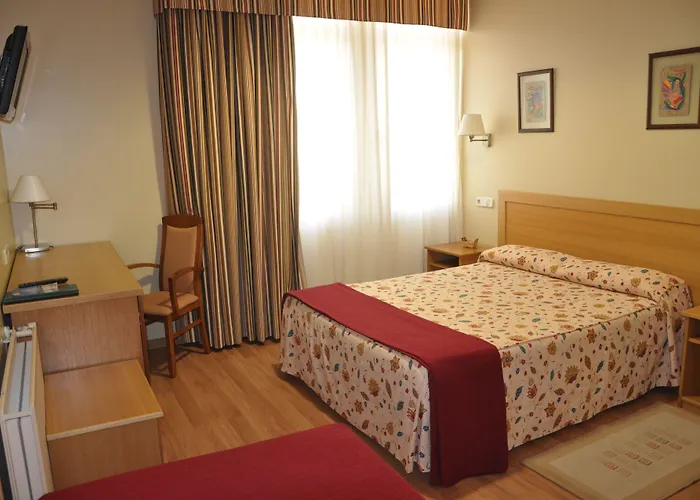 Crunia I Hotel