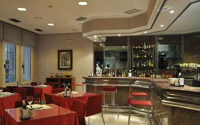 Crunia I Hotel